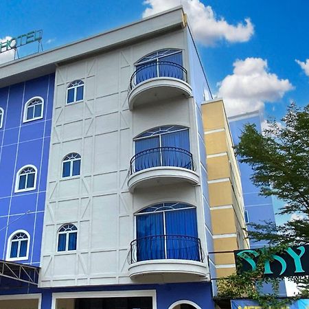 โรงแรมสกายวิว Batam ภายนอก รูปภาพ