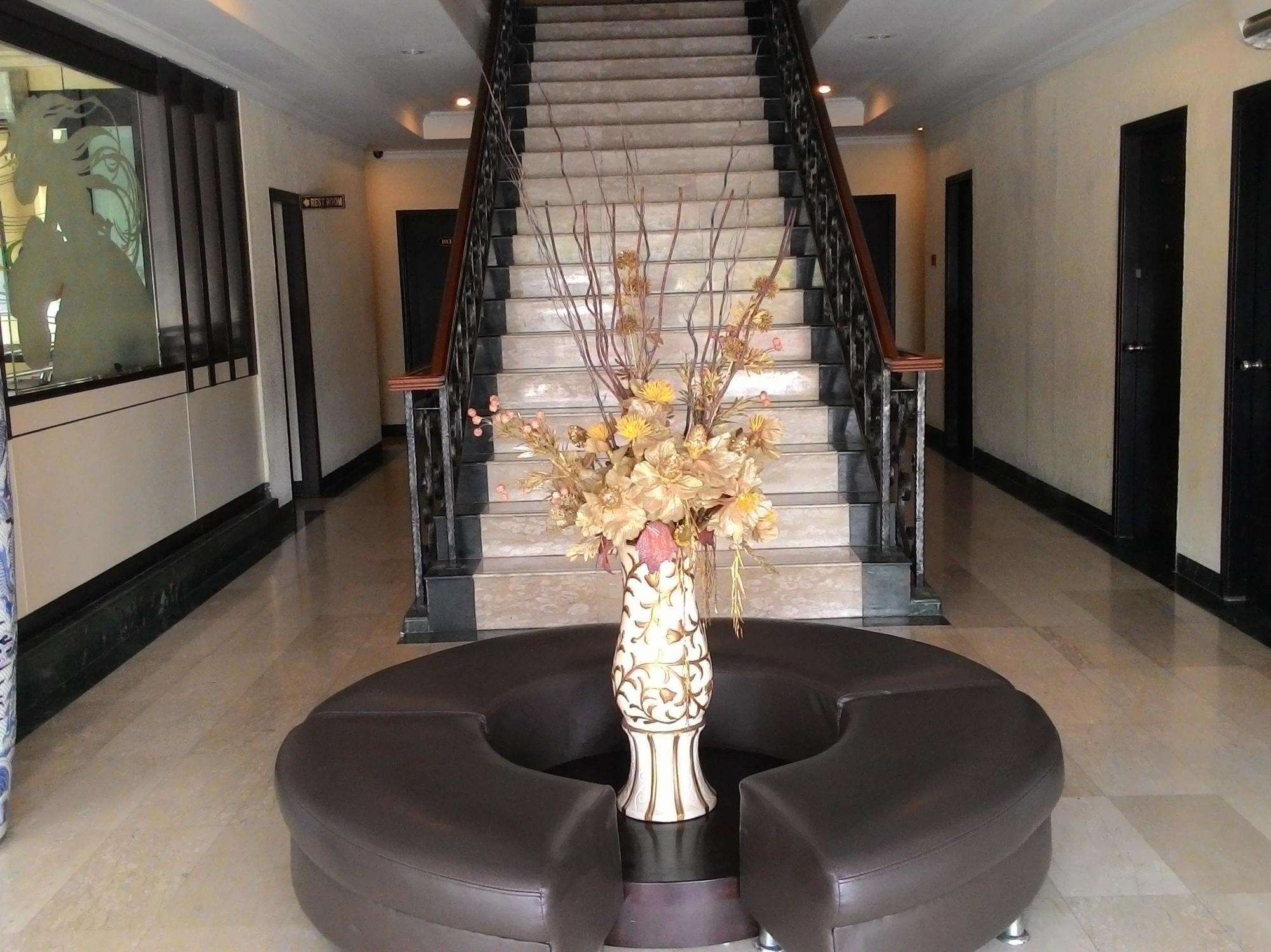 โรงแรมสกายวิว Batam ภายนอก รูปภาพ
